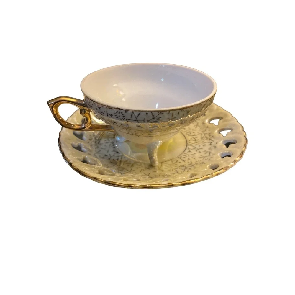 Vintage Japan Porcelain Teacup Saucer Set Gold Trim‎ Floral Butterfly Cutout